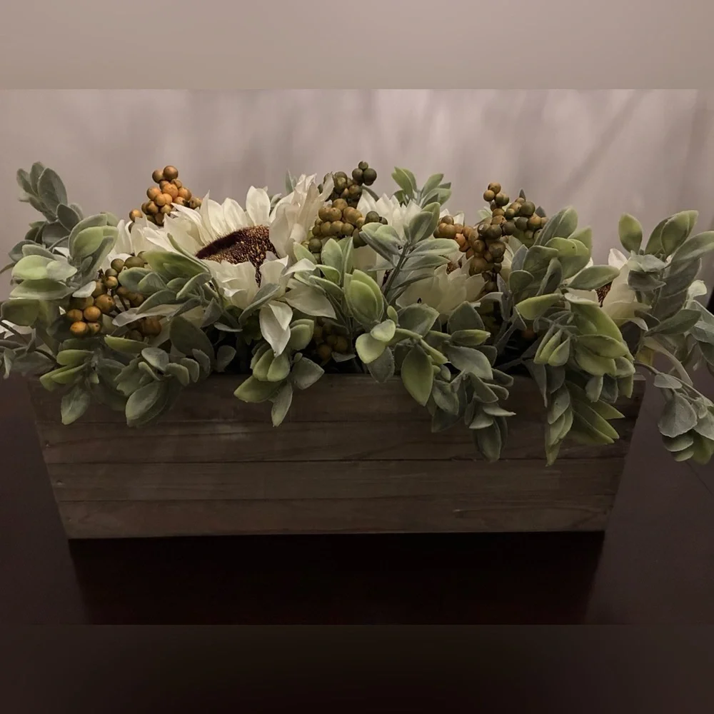 Elegant Green and Cream sunflower 🌻 🤍 Floral Arrangement